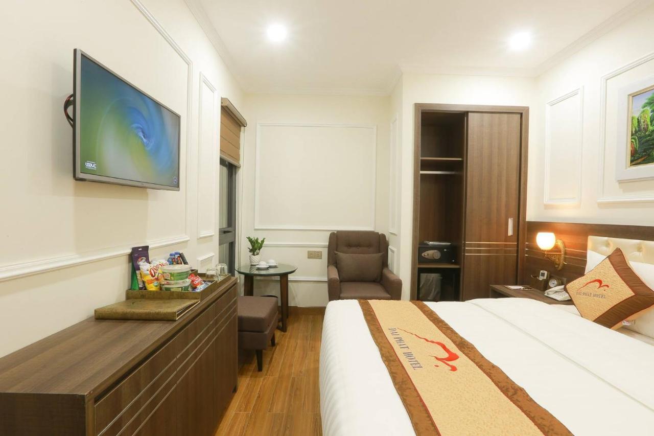 Dai Phat Hotel Hanoi Exterior photo