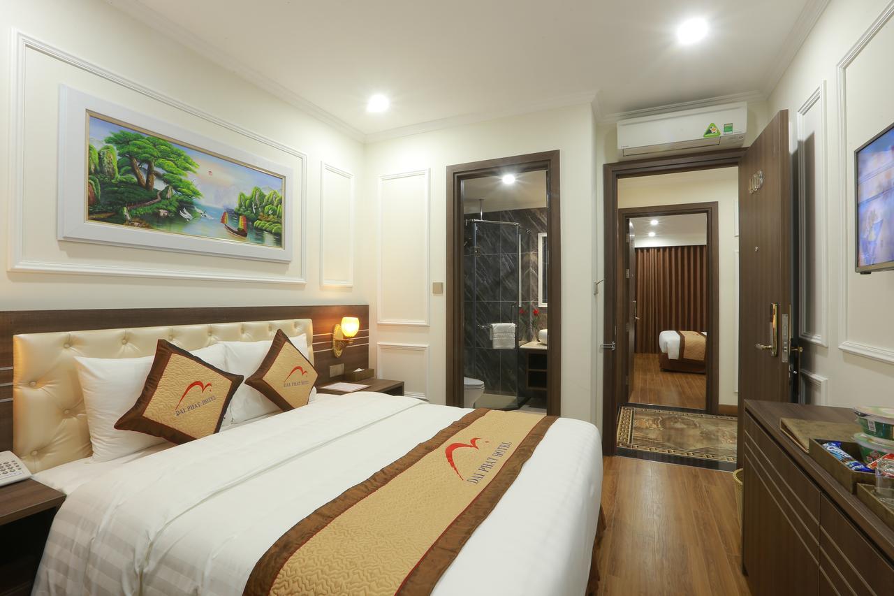 Dai Phat Hotel Hanoi Exterior photo
