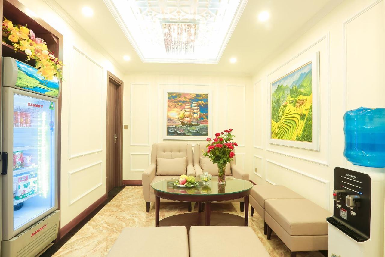 Dai Phat Hotel Hanoi Exterior photo