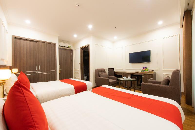 Dai Phat Hotel Hanoi Exterior photo